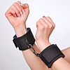 Чёрные наручники с застежками на липучках Чёрные наручники с застежками на липучках