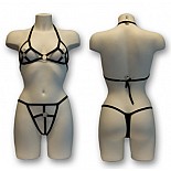 <strong>Соблазнительный комплект F226-01 EF</strong> <br />
Соблазнительные трусики и лиф черного цвета. <div class="charTableblock"> </div> Соблазнительный комплект F226-01 EF 
Соблазнительные трусики и лиф черного цвета.