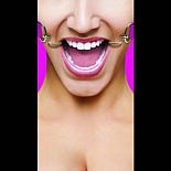 <strong>Розовый расширяющий кляп Hook Gag</strong> <br />
Расширяющий кляп в форме двух крюков с резиновыми наконечниками для безопасного использования. <div class="charTableblock"><div><span>Тип</span>: другой</div><div><span>Цвет</span>: красный, розовый</div><div><span>Производитель</span>: OUCH by Shots Media BV, Нидерланды</div></div> Розовый расширяющий кляп Hook Gag 
Расширяющий кляп в форме двух крюков с резиновыми наконечниками для безопасного использования.