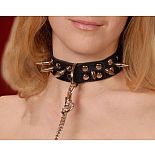 <strong>Чёрный кожаный ошейник с шипами и велюровой подкладкой</strong> <br />
Изготовлен из натуральной кожи с велюровой подкладкой. <div class="charTableblock"><div><span>Материал</span>: кожа</div><div><span>Цвет</span>: черный</div><div><span>Производитель</span>: Sitabella, Россия</div></div> Чёрный кожаный ошейник с шипами и велюровой подкладкой 
Изготовлен из натуральной кожи с велюровой подкладкой.