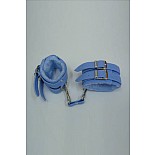 <strong>Наручники голубые TWO с мехом винил</strong> <br />
Наручники. <div class="charTableblock"><div><span>Материал</span>: кожзам</div><div><span>Цвет</span>: другой</div><div><span>Производитель</span>: Sitabella, Россия</div></div> Наручники голубые TWO с мехом винил 
Наручники.