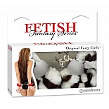 ��������� ������������� Furry Love Cuffs � ����� ����� 
��������� � ������������� ����� ��� ����� ��� �������� ���. ��������� �������� ����������� ����� ����������� ����������. �������������: PipeDream, �������. ��������: ������.