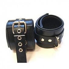 <strong>Оковы для ног с застежкой, ремешком и одним сварным кольцом</strong> <br />
Не подшитые черные наножники , имеют застежку, с помощью которой удобно регулируется Размер.<div class="charTableblock"><div><span>Материал</span>: кожа</div><div><span>Производитель</span>: Beastly, Россия</div></div> Оковы для ног с застежкой, ремешком и одним сварным кольцом 
Не подшитые черные наножники , имеют застежку, с помощью которой удобно регулируется Размер.