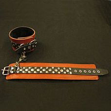 <strong>Поножи из красной лакированной кожи на мягкой подкладке</strong> <br />
Поножи ручной работы № это ваш помощник в реализации самых необузданных фантазий в БДСМ-сессиях.<div class="charTableblock"><div><span>Материал</span>: кожа</div><div><span>Цвет</span>: красный, розовый</div><div><span>Производитель</span>: Подиум, Россия</div></div> Поножи из красной лакированной кожи на мягкой подкладке 
Поножи ручной работы № это ваш помощник в реализации самых необузданных фантазий в БДСМ-сессиях.