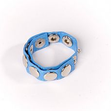 <strong>Голубая утяжка на пенис</strong> <br />
Утяжка из искусственной кожи. Регулируемый Размер с помощью кнопок. <div class="charTableblock"> </div> Голубая утяжка на пенис 
Утяжка из искусственной кожи. Регулируемый Размер с помощью кнопок.