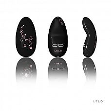  Lily Black 
     .