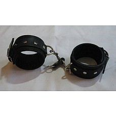 <strong>Поножи узкие</strong> <br />
Поножи узкие. Изготовлены из натуральной кожи.<div class="charTableblock"><div><span>Материал</span>: кожа</div><div><span>Производитель</span>: Подиум, Россия</div></div> Поножи узкие 
Поножи узкие. Изготовлены из натуральной кожи.