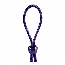 <strong>Фиолетовая петля на пенис</strong> <br />
Фиолетовая эрекционная петля-лассо универсального Размера, который регулируется серебристой бусиной. Кольцо помогает продлить состояние эрекции, после использования его легко снять.<div class="charTableblock"> </div> Фиолетовая петля на пенис 
Фиолетовая эрекционная петля-лассо универсального Размера, который регулируется серебристой бусиной. Кольцо помогает продлить состояние эрекции, после использования его легко снять.