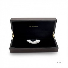  YVA SILVER 
YVA -     ,     ,       ,         .