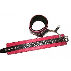 <strong>Поножи узкие, Красный</strong> <br />
 
Поножи узкие с красной подкладкой.<div class="charTableblock"><div><span>Материал</span>: кожа</div><div><span>Цвет</span>: красный, розовый</div><div><span>Производитель</span>: Подиум, Россия</div></div> Поножи узкие, Красный 
 
Поножи узкие с красной подкладкой.