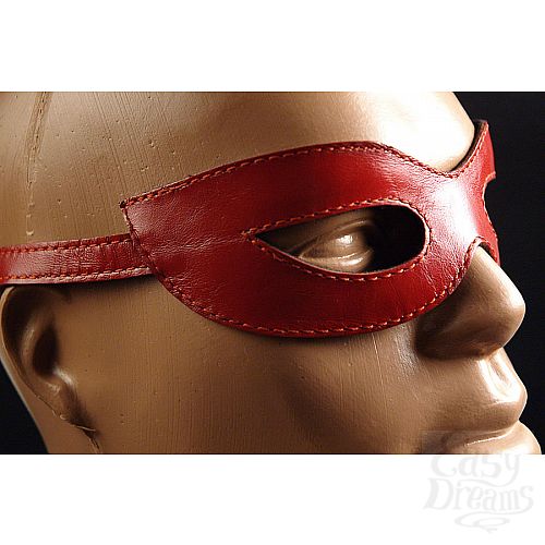 Фотография 1:  Красная лаковая маска на глаза  Хищница  Фотография 1:  Красная лаковая маска на глаза  Хищница