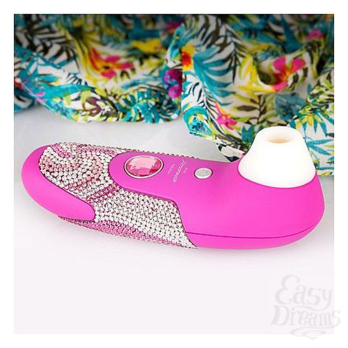  2     Womanizer Crystal Dreams