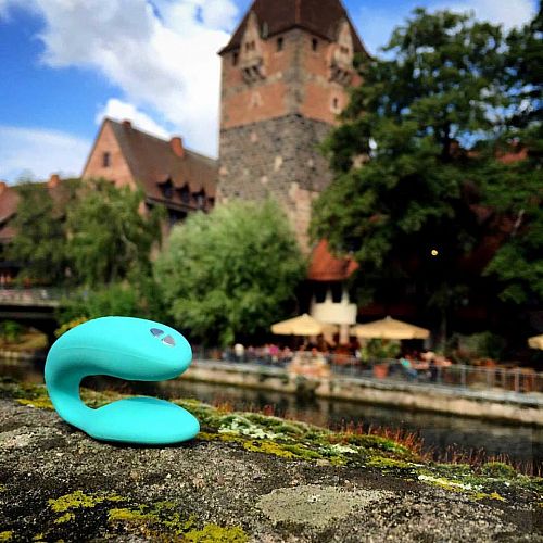 11      We-vibe Sync - , 