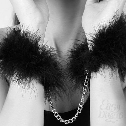  3    Za Za Zu Feather Handcuffs Bijoux