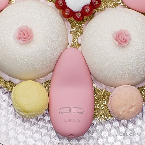  1:     Lily (LELO), 